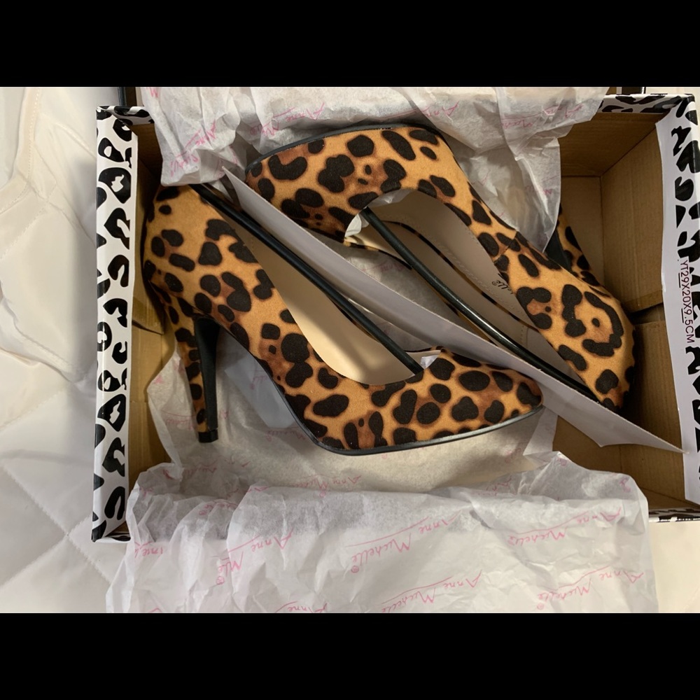 Leopard Heels 6 - Picture 3 of 6